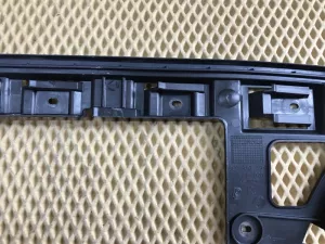 Направляющая заднего бампера VW Passat [B6] 2005-2010 (УНИВЕРСАЛ 3C9807393 3C9807394) — фото 9
