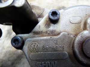 Насос масляный VW Passat [B6] 2005-2010 — фото 5