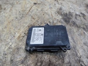 Блок электронный Skoda Octavia (A5 1Z-) 2004-2013 (УПРАВЛЕНИЯ АДАПТИВНОГО СВЕТА 7L6941329B) — фото 1