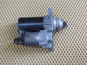 Стартер VW Golf V 2003-2009,A3 [8PA] Sportback 2004-2013,Golf Plus 2005-2014,Fabia 1999-2007,Polo 2001-2009,A3 [8P1] 2003-2013,Jetta 2006-2011,Ibiza V 2008>,Fabia 2007-2015,Octavia (A5 1Z-) 2004-2013 (02T911024K) — фото 1
