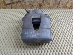 Суппорт передний правый VW Polo 2001-2009,A2 [8Z0] 2000-2005,A3 (8L1) 1996-2003,Octavia (A4 1U-) 2000-2011,Leon (1M1) 1999-2006,Toledo II 1999-2006,Octavia 1997-2000,Golf IV/Bora 1997-2005,New Beetle 1998-2010 (1K0615124D) — фото 1