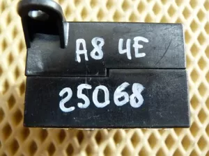 Блок комфорта Audi A8 [4E] 2003-2010 (УПРАВЛЕНИЯ РЕГУЛИРОВКИ ВЕТИЛЯЦИИ СИДЕНЬЯ 4E0959772A) — фото 4