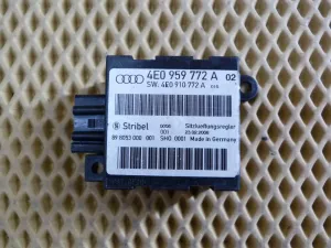 Блок комфорта Audi A8 [4E] 2003-2010 (УПРАВЛЕНИЯ РЕГУЛИРОВКИ ВЕТИЛЯЦИИ СИДЕНЬЯ 4E0959772A) — фото 1