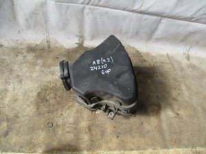 Корпус воздушного фильтра Audi A8 [4E] 2003-2010 (4.2 V8 BFM 077133835A) — фото 1