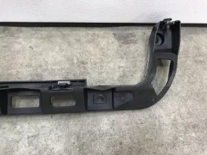 Направляющая заднего бампера VW Passat [B6] 2005-2010 (ЦЕНТРАЛЬНАЯ СЕДАН 3C5807863) — фото 6