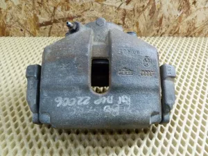 Суппорт передний правый VW Golf VI 2009-2013,A3 [8PA] Sportback 2004-2013,Caddy III 2004-2016,Golf V Plus 2005-2014,Passat [B6] 2005-2010,Golf V 2003-2009,Touran 2003-2010,A3 [8P1] 2003-2013,Jetta 2006-2011 (1K0615124E)  — фото 4