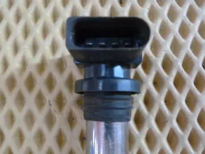 Катушка зажигания Skoda Yeti 2009-, Jetta 2011>,Octavia (A4 1U-) 2000-2011,Leon (1M1) 1999-2006,Toledo II 1999-2006,Golf IV/Bora 1997-2005,New Beetle 1998-2010,Lupo 1998-2005,Ibiza III 1999-2002,Polo 2001-2009,Golf V 2003-2009 (036905715G) — фото 3