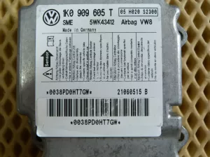 Блок управления AIR BAG VW Jetta 2006-2011 (1K0909605T) — фото 3