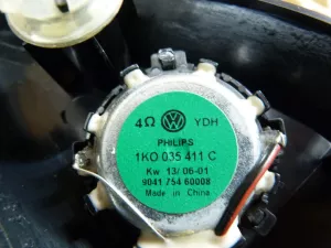 Уголок двери передней внутренний VW Jetta 2006-2011 (1K5837973 1K5837974) — фото 26