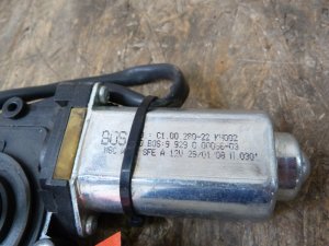 Моторчик подъема солнцезащитной шторки Mercedes Benz W221 2005-2013 (ЛЕВЫЙ A2218203142) — фото 5