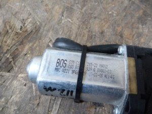 Моторчик подъема солнцезащитной шторки Mercedes Benz W221 2005-2013 (ПРАВЫЙ A2218203242) — фото 5