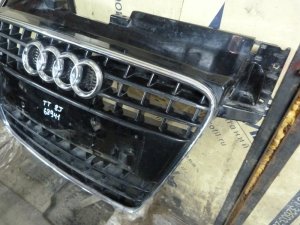 Решетка радиатора Audi TT(8J) 2006-2015 (8J0853651) — фото 4