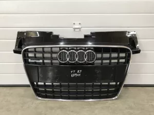 Решетка радиатора Audi TT(8J) 2006-2015 (8J0853651) — фото 1