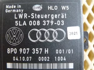 Блок электронный Audi TT(8J) 2006-2015 (РЕГУЛИРОВКИ УГЛА НАКЛОНА ФАР 8P0907357H) — фото 4