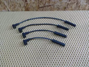 Провода высоковольтные Renault Clio II/Symbol 1998-2008 Renault Dokker 2012-2021 Renault Kangoo 1997-2003 Renault Kangoo 2003-2008 Renault Kangoo 2008-2021 Renault Logan 2005-2014 Renault Logan II 2014-2022 Renault Megane I 1996-1999 Renault Megane I 1999-2004 Renault Sandero 2009-2014 Renault Sandero 2014-2022 Renault Scenic 1996-1999 Renault Scenic 1999-2003 (224404252R) — фото 1