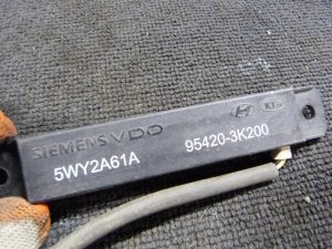Антенна Hyundai ix55 2007-2013 (954203K200) — фото 3