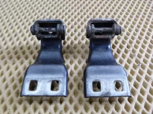 Петля двери багажника Ford Focus II 2008-2011,Focus II 2005-2008,C-MAX 2003-2010 (КОМПЛЕКТ 3M51R42900AF) — фото 2