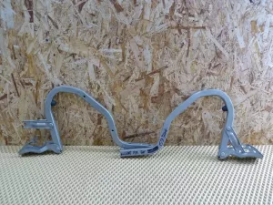 Петля крышки багажника Hyundai Accent II (+TAGAZ) 2000-2012 (КОМПЛЕКТ СЕДАН 7921025000 7922025000) — фото 1