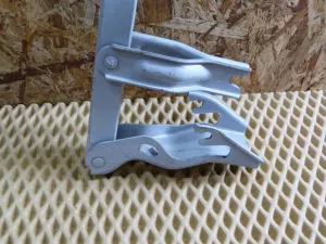 Петля крышки багажника Hyundai Accent II (+TAGAZ) 2000-2012 (КОМПЛЕКТ СЕДАН 7921025000 7922025000) — фото 4