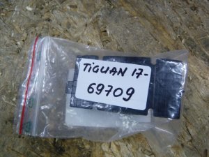 Кронштейн датчика парковки VW Tiguan 2016> (5NA919492) — фото 4