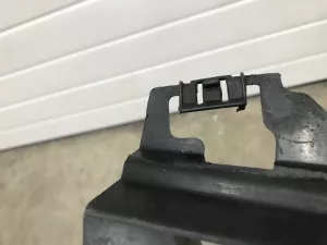 Направляющая переднего бампера Renault Megane II 2003-2009 (8200113652) — фото 6