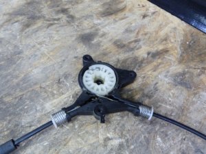 Стеклоподъемник электр. передний правый Mazda 3 (BK) 2002-2009 (БЕЗ МОТОРЧИКА BP4K58590A) — фото 4