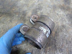 Хомут глушителя  VW Amarok 2010> VW EOS 2006-2015 VW Golf V 2003-2009 VW Golf VI 2009-2013 VW Golf VII 2012-2020 VW Passat [B6] 2005-2010 VW Passat [B7] 2011-2015 VW Passat [B8] 2015> VW Passat CC 2008-2017 VW Scirocco 2008-2017 VW Sharan 2010> VW Teramont 2017> VW Tiguan 2007-2011 VW Tiguan 2011-2016 VW Tiguan 2016> VW Touareg 2002-2010 VW Touareg 2010-2018 VW Touran 2010-2016 VW Transporter T5 2003-2015 VW Transporter T6 2015> 1K0253141H D=60мм — фото 2