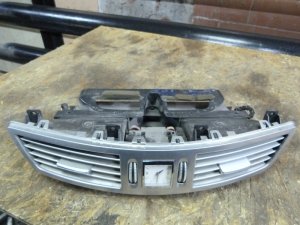 Дефлектор воздушный Mercedes Benz W221 2005-2013 (ЦЕНТРАЛЬНЫЙ A2218300554 С ЧАСАМИ A2218270370) — фото 5