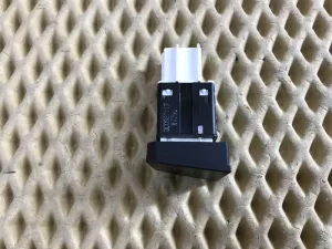 Кнопка антипробуксовочной системы VW Passat [B6] 2005-2010 VW Passat CC 2008-2017 (ESP 3C0927117) — фото 2