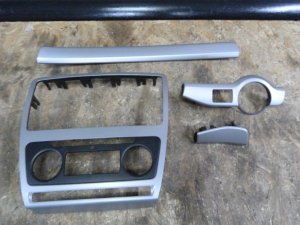 Накладка декоративная Skoda Octavia (A5 1Z-) 2004-2013 (КОМПЛЕКТ НА ТОРПЕДО 1Z1858417P 1Z1858415L 1Z1858418 1Z0858069AABE9) — фото 1