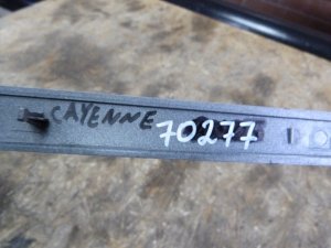 Накладка декоративная Porsche Cayenne 2003-2010 (ОБШИВКИ ДВЕРИ ПЕРЕДНЕЙ ПРАВОЙ 7L5867086) — фото 8
