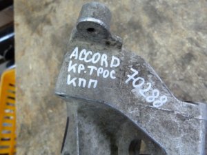 Кронштейн крепления троса КПП Honda Accord VII 2003-2008 (24601RAP010) — фото 4