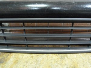 Решетка в бампер центральная VW Polo (Sed RUS) 2011> (ДО 04.05.2015 ГОДА С ХРОМОМ 6RU853677A) — фото 4