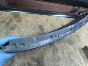 Решетка в бампер центральная VW Polo (Sed RUS) 2011> (ДО 04.05.2015 ГОДА С ХРОМОМ 6RU853677A) — фото 7