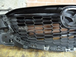 Решетка радиатора Mazda CX 5 2012> (ДО 2015 ГОДА KD4550712) — фото 3