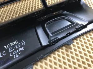 Решетка в бампер центральная Mercedes Benz GLC-Class C253 COUPE 2016>;GLC-Class X253 2015> (A2538852400) — фото 29