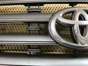 Решетка радиатора Toyota Land Cruiser (200) 2008> (5310160580) — фото 20