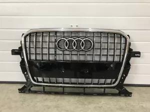 Решетка радиатора Audi Q5 [8R] 2008-2017 (ПОСЛЕ 2012 ГОДА 8R0853651AB) — фото 1