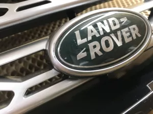 Решетка радиатора Land Rover Discovery V 2017> (HY328200A) — фото 23