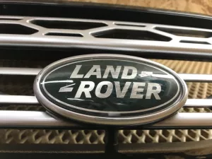 Решетка радиатора Land Rover Discovery V 2017> (HY328200A) — фото 24