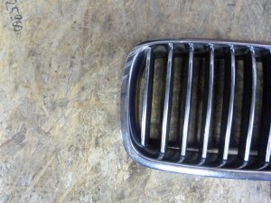 Решетка радиатора левая BMW 5-serie F10/F11 2009-2016 (51137200727) — фото 2