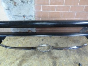 Накладка на решетку радиатора Toyota Camry V50 2011-2018 (5312106060 5311106750 5312406030) — фото 1