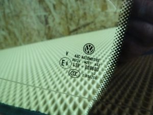 Стекло двери задней левой (форточка) VW Tiguan 2011-2016 (5N0845213E) — фото 23