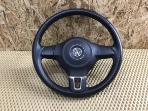 Рулевое колесо VW Tiguan 2011-2016 (КОЖА 5K0419091JE74 5K0880201AA) — фото 1