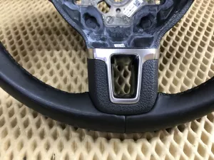 Рулевое колесо VW Tiguan 2011-2016 (КОЖА 5K0419091JE74 5K0880201AA) — фото 3