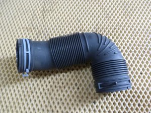 Патрубок воздушного фильтра VW Tiguan 2011-2016 (5N0129684D) — фото 4