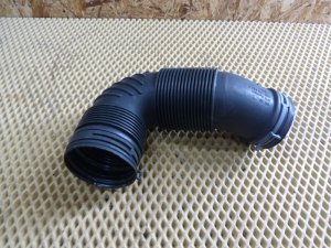 Патрубок воздушного фильтра VW Tiguan 2011-2016 (5N0129684D) — фото 1