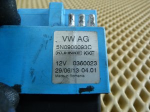 Реле топливного насоса VW Tiguan 2011-2016 (5N0906093C) — фото 3