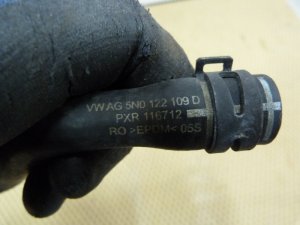 Комплект патрубков системы охлаждения VW Tiguan 2011-2016 (5N0121070K 1K0121087K 5N0121049J 5N0122447AQ 1K0121096AT 1K0121058B 7N0122157AJ 3B0122291B 5N0122109D 5N0121063) — фото 19