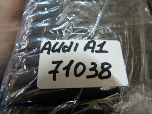Обшивка багажника Audi A1 (8X) 2010-2018 (НА ЗАДНЮЮ ПАНЕЛЬ 8X0863459) — фото 19